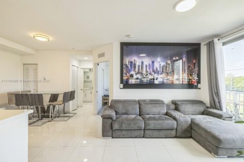 Condominio en venta en Miami, Florida, 2 dormitorios, 91.97 m2 № 1704449 - foto 7