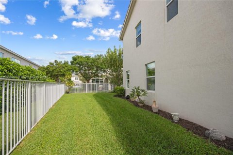 Townhouse in Hollywood, Florida 3 bedrooms, 164.34 sq.m. № 1956715 - photo 22
