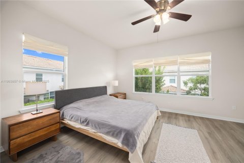 Townhouse in Hollywood, Florida 3 bedrooms, 164.34 sq.m. № 1956715 - photo 14