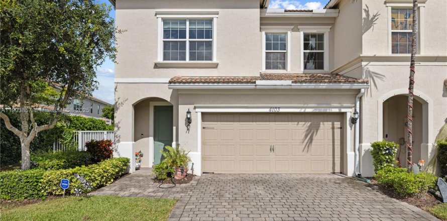 Townhouse in Hollywood, Florida 3 bedrooms, 164.34 sq.m. № 1956715