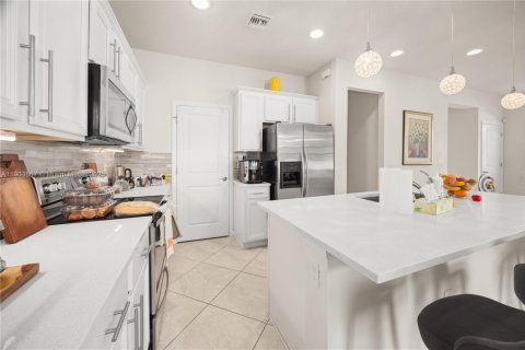 Townhouse in Hollywood, Florida 3 bedrooms, 164.34 sq.m. № 1956715 - photo 4