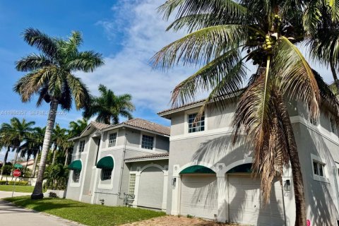 Casa en alquiler en Hollywood, Florida, 5 dormitorios, 293.2 m2 № 2045644 - foto 8
