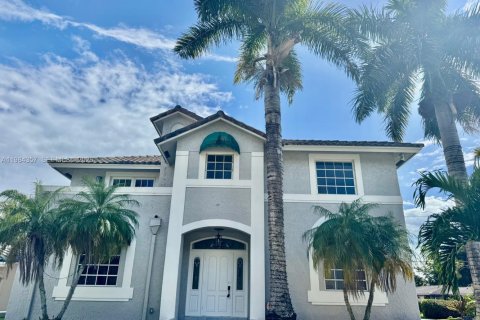 Casa en alquiler en Hollywood, Florida, 5 dormitorios, 293.2 m2 № 2045644 - foto 7