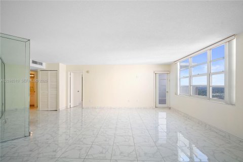 Condo in Aventura, Florida, 1 bedroom  № 2399959
