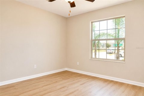 House in Ruskin, Florida 4 bedrooms, 244.8 sq.m. № 2266675 - photo 5