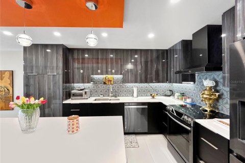 Condominio en venta en Sarasota, Florida, 1 dormitorio, 91.51 m2 № 2143404 - foto 7
