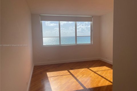 Condominio en alquiler en Miami Beach, Florida, 1 dormitorio, 101.91 m2 № 1801194 - foto 6