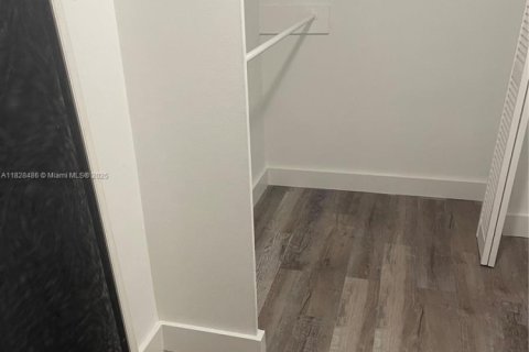 Condominio en alquiler en Miami Beach, Florida, 1 dormitorio, 101.91 m2 № 1801194 - foto 7