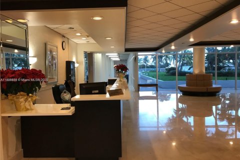 Condominio en alquiler en Miami Beach, Florida, 1 dormitorio, 101.91 m2 № 1801194 - foto 13