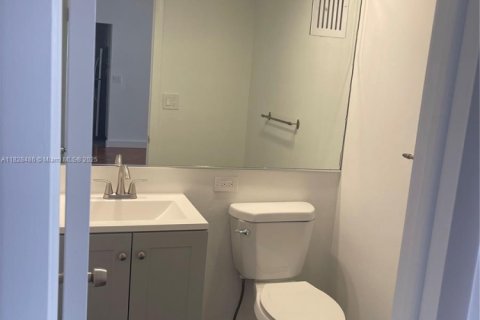 Condominio en alquiler en Miami Beach, Florida, 1 dormitorio, 101.91 m2 № 1801194 - foto 10