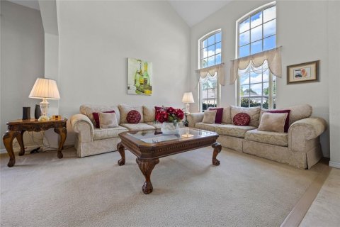 House in Davenport, Florida 5 bedrooms, 258.83 sq.m. № 1617930 - photo 7