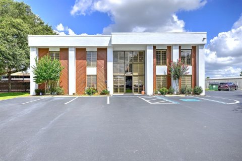 Immobilier commercial à Lakeland, Floride 483.46 m2 № 2123102