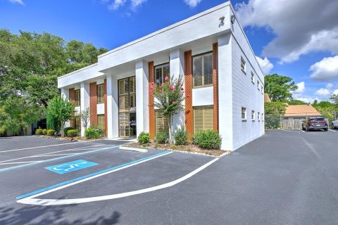 Commercial property in Lakeland, Florida 483.46 sq.m. № 2123102 - photo 2