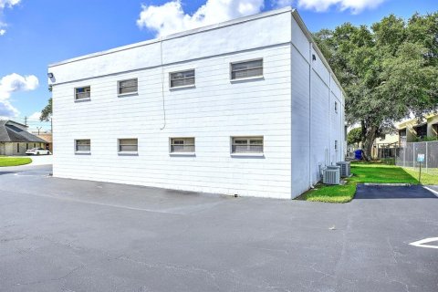 Commercial property in Lakeland, Florida 483.46 sq.m. № 2123102 - photo 28