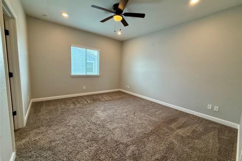 House in Winter Haven, Florida 2 bedrooms, 132.39 sq.m. № 2231286 - photo 10