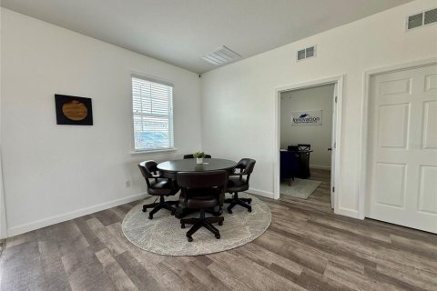 House in Winter Haven, Florida 2 bedrooms, 132.39 sq.m. № 2231286 - photo 30