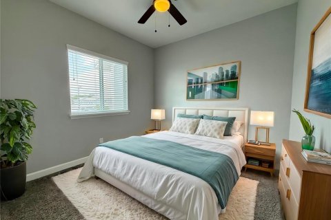 House in Winter Haven, Florida 2 bedrooms, 132.39 sq.m. № 2231286 - photo 7