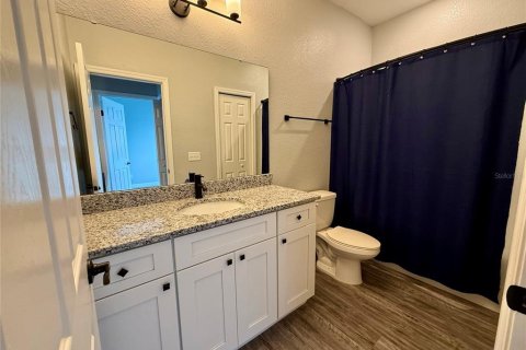 House in Winter Haven, Florida 2 bedrooms, 132.39 sq.m. № 2231286 - photo 16