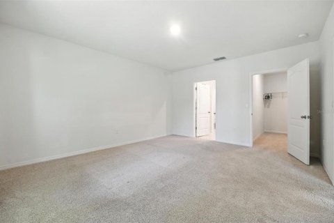 House in DeLand, Florida 3 bedrooms, 154.78 sq.m. № 2216600 - photo 28