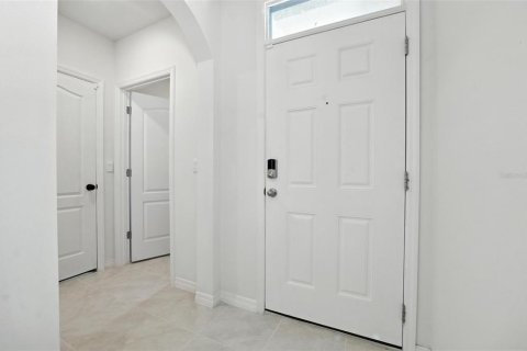 House in DeLand, Florida 3 bedrooms, 154.78 sq.m. № 2216600 - photo 18