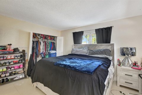 Condo in Deerfield Beach, Florida, 2 bedrooms  № 1739851 - photo 10