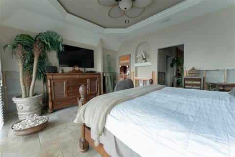 House in Indian Rocks Beach, Florida 3 bedrooms, 207.26 sq.m. № 1792933 - photo 17