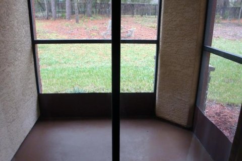Condo in Palm Harbor, Florida, 2 bedrooms № 2216693 - photo 14