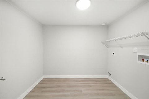 House in Gainesville, Florida 3 bedrooms, 100.8 sq.m. № 2091995 - photo 14