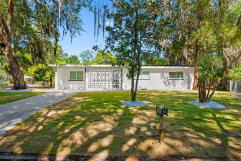 House in Gainesville, Florida 3 bedrooms, 100.8 sq.m. № 2091995 - photo 2