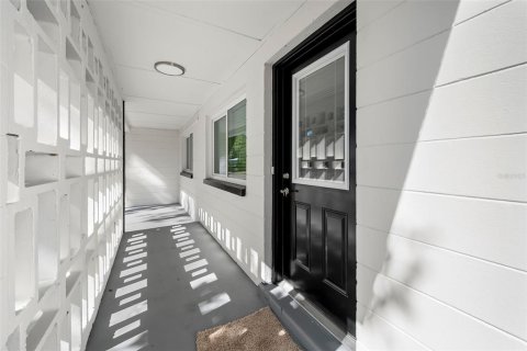 House in Gainesville, Florida 3 bedrooms, 100.8 sq.m. № 2091995 - photo 4