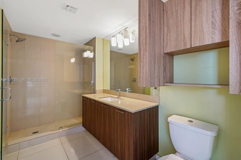 Снять в аренду кондоминиум в Дорал, Флорида 1 спальня, 71.44м2, № 1986050 - фото 15