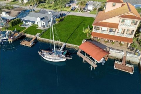 Land in Hudson, Florida № 2097908