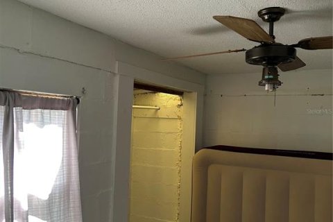 Villa ou maison à vendre à Umatilla, Floride: 2 chambres, 113.15 m2 № 2103420 - photo 7