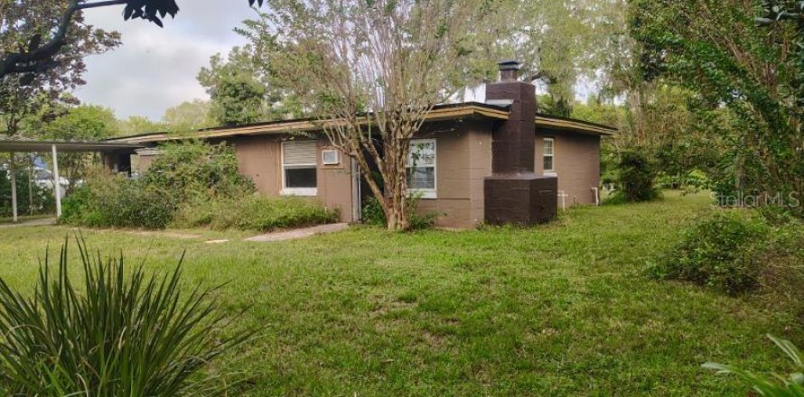 Villa ou maison à Umatilla, Floride 2 chambres, 113.15 m2 № 2103420
