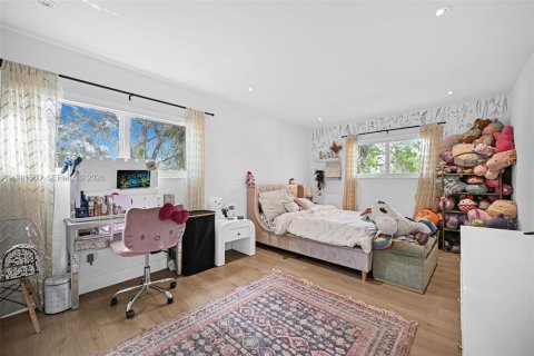 Villa ou maison à vendre à Miami, Floride: 4 chambres № 2043173 - photo 28