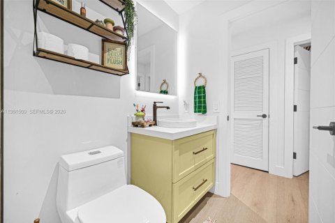 Villa ou maison à vendre à Miami, Floride: 4 chambres № 2043173 - photo 27