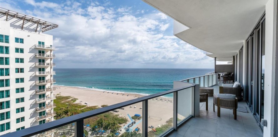 Condo à Riviera Beach, Floride, 2 chambres № 2158520