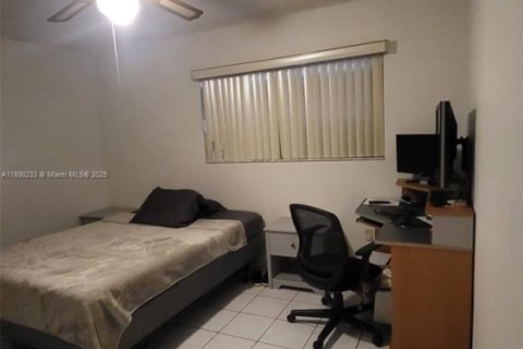 Copropriété à louer à Hialeah, Floride: 2 chambres, 82.96 m2 № 1946845 - photo 8