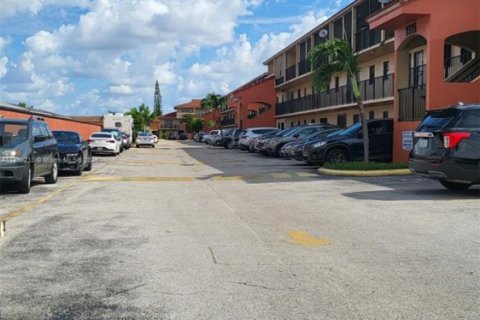 Copropriété à louer à Hialeah, Floride: 2 chambres, 82.96 m2 № 1946845 - photo 21