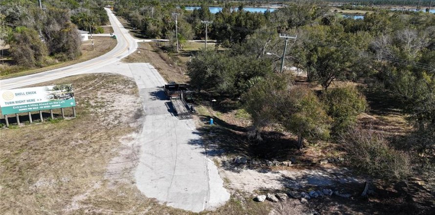 Terrain à Punta Gorda, Floride № 2214878