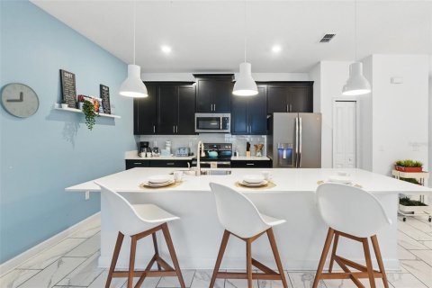 Townhouse in Davenport, Florida 4 bedrooms, 176.7 sq.m. № 1732981 - photo 9