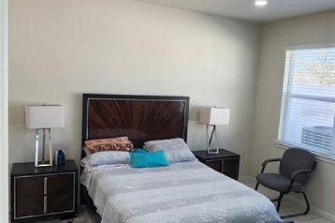 Duplex in TOHOQUA in Kissimmee, Florida 3 bedrooms, 146.69 sq.m. № 2213478 - photo 12