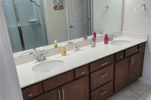 Duplex in TOHOQUA in Kissimmee, Florida 3 bedrooms, 146.69 sq.m. № 2213478 - photo 9