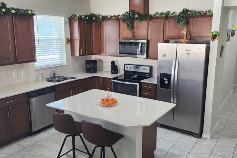 Duplex in TOHOQUA in Kissimmee, Florida 3 bedrooms, 146.69 sq.m. № 2213478 - photo 4