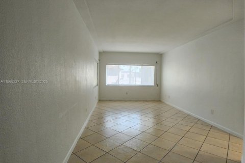 Купить кондоминиум в Майами-Бич, Флорида 1 спальня, 61.87м2, № 2038009 - фото 19