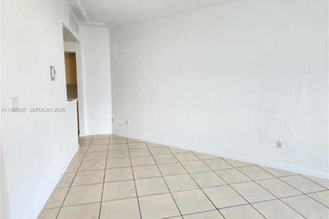 Купить кондоминиум в Майами-Бич, Флорида 1 спальня, 61.87м2, № 2038009 - фото 17