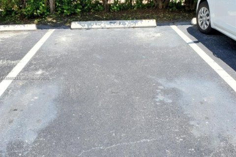 Купить кондоминиум в Майами-Бич, Флорида 1 спальня, 61.87м2, № 2038009 - фото 3