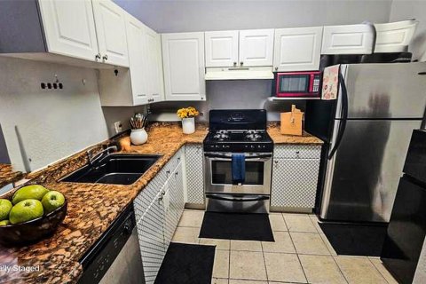 Condo in Orlando, Florida, 2 bedrooms  № 1784680 - photo 3
