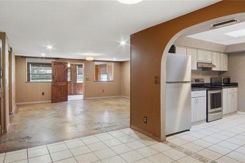 Villa ou maison à vendre à Dunnellon, Floride: 4 chambres, 213.4 m2 № 2427491 - photo 11