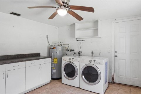 Villa ou maison à vendre à Dunnellon, Floride: 4 chambres, 213.4 m2 № 2427491 - photo 17
